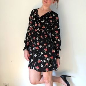 ONLY size small long sleeved floral dress